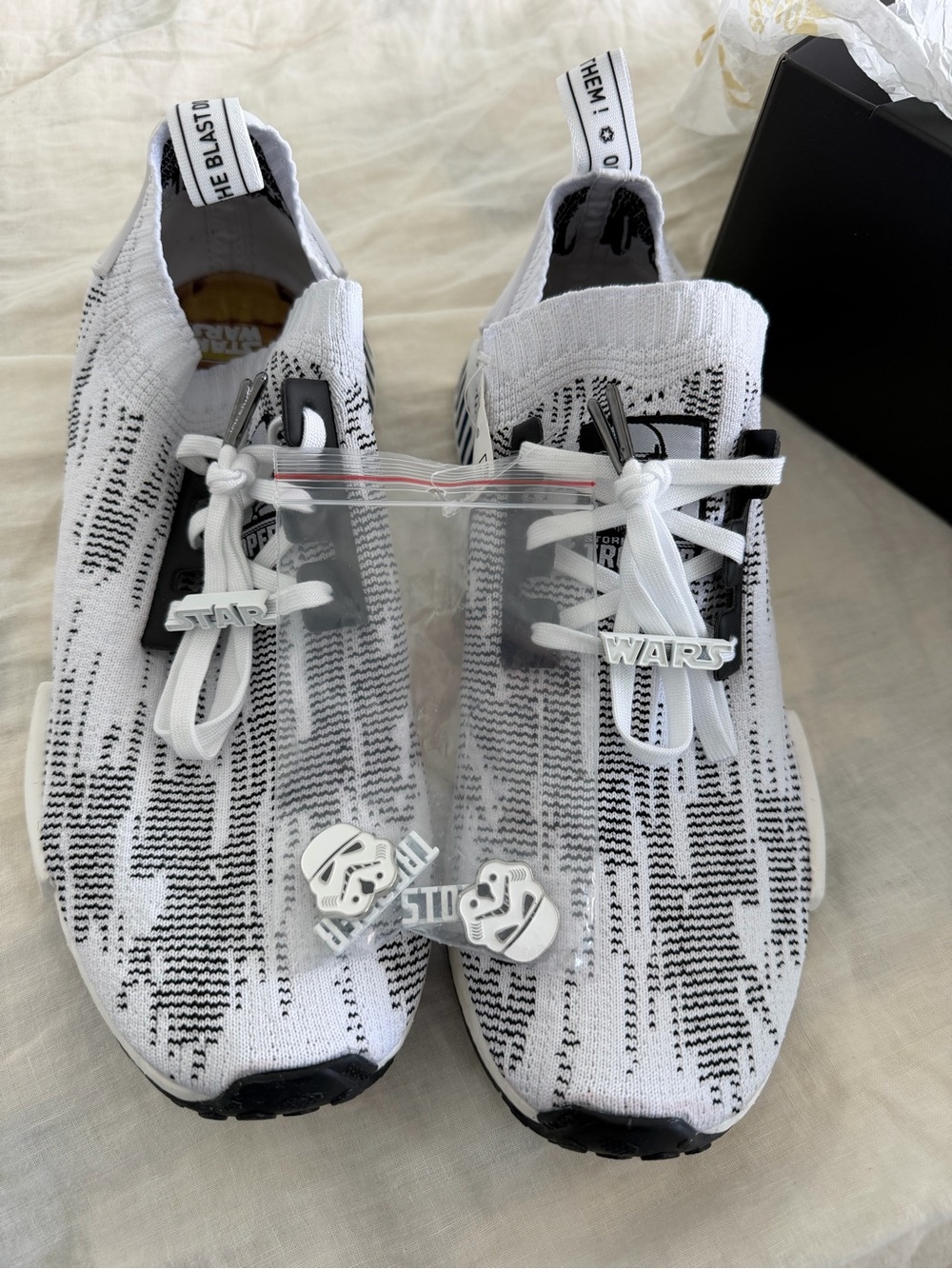 BNIB adidas NMD R1
Glitch Camo Star Wars Stormtrooper